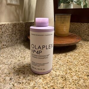 Olaplex No.4P Blonde Enhancer Toning Shampoo